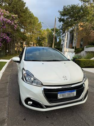 PEUGEOT 208 1.6 ALLURE 16V FLEX 4P AUTOMÁTICO PEUGEOT 208 1.6 ALLURE 16V FLEX 4P AUTOMÁTICO